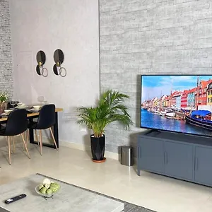 Yas Island Oasis Getaway 1br Amazon Apartment